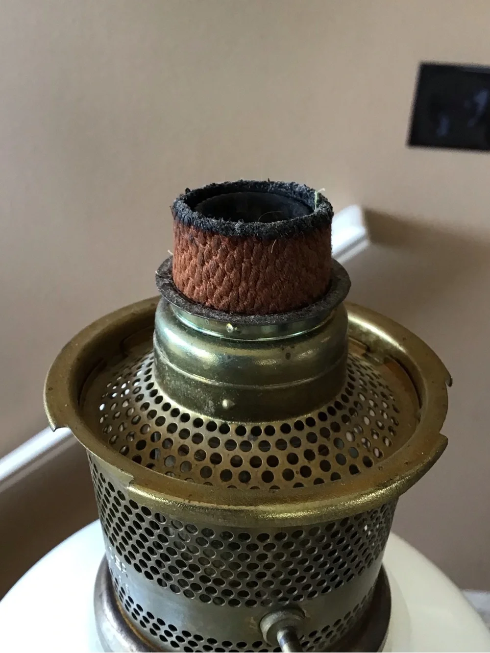 Vintage Aladdin American Classic Daisy Wheat Kerosene Oil Lamp